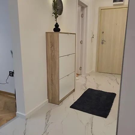 Apartment Innocence Sajam