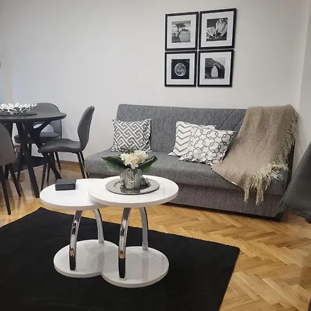 Apartment Innocence Sajam *