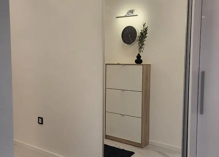 公寓 Innocence Sajam *