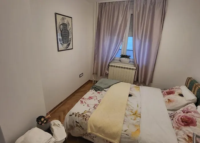 Innocence Sajam 公寓 诺威萨